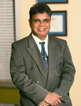 Ravinder K Annamaneni, MD, FACS, FRCS